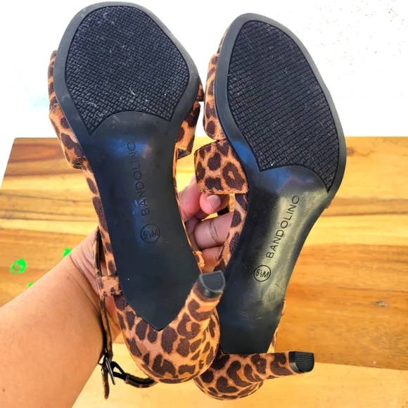 Bandolino Women's Strappy Tamar Sandal Size 5.5 M - Picture 15 of 16